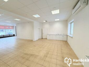 Nabízím k podnájmu obchodní prostor o celkové výměře 100 m²,