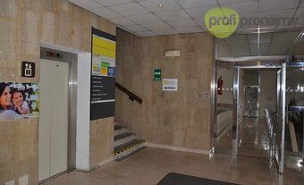 Pronájem obchodního prostoru 175 m² Nabízíme k pronájmu atra