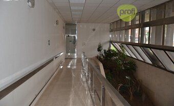 Pronájem obchodního prostoru 175 m² Nabízíme k pronájmu atra