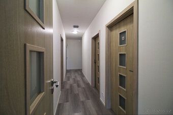 Na pronájem sklad o podlahové ploše 155 m² na Klatovské ulic