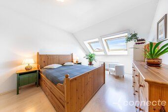 BYTOVÁ JEDNOTKA 4+1 S VLASTNÍ ZAHRADOU, TERASOU, GARÁŽÍ A VL