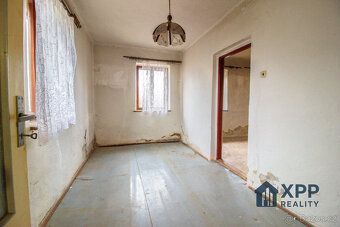 Nabízíme k prodeji rodinný dům určený k rekonstrukci v obci 