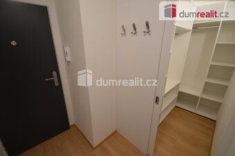 + poplatky, převod elektřiny, Dumrealit.cz Vám zprostředkuje
