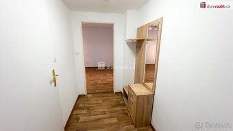 +popl. 600, , Dumrealit.cz Vám zprostředkuje pronájem vkusně