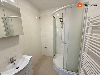 Nabízíme k pronájmu byt 3+1, na ulici Místecká v Praze-Letňa