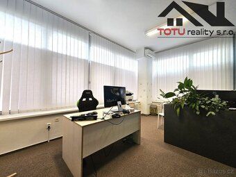 We offer for rent commercial space of 155 m2 in an attractive location on Palackého Street in Chrudim.