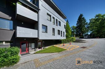 I am exclusively offering for SALE a beautiful mountain apartment 1+