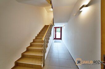 I am exclusively offering for SALE a beautiful mountain apartment 1+
