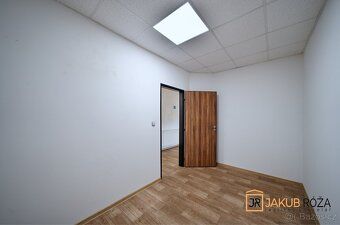 Dovoluji si Vám nabídnout pronájem komerčních prostor ve Vrc
