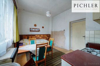 We offer for sale a family house in a quiet and picturesque part of the village