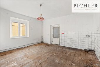 Nabízíme k prodeji rodinný dům s dispozicí 2+kk v obci Koleš