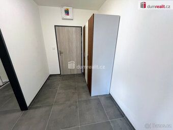 uvedená cena je bez energií, které činí 3.000 Kč/měs., Dumre
