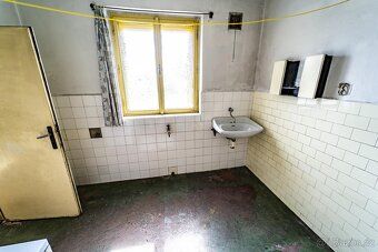 Sovínky, prodej rodinného domu se třemi garážemi
Nabízíme k 