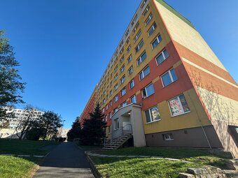 Nabízím k pronájmu byt o velikosti 2+kk (40m2), který se nac