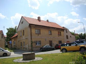 Rental of non-residential space size 270 m² in Smečno near square on Jirásek Street.