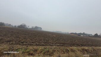 We offer for sale an interesting investment opportunity in the village of U