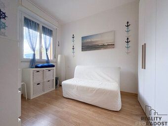 In the popular seaside resort of Silvi Marina, just approximately