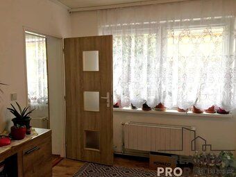 V samotném srdci města Hrušovany nad Jevišovkou, pár kroků o