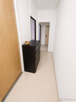We offer for rent a bright and comfortable apartment of 2+1 layout with an area of 54 m²…