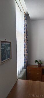 Nabízím pronájem velkého, samostatného pokoje 31m2 v centru 