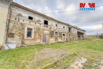 We offer for sale an attractive investment opportunity in a quiet part of the village of…