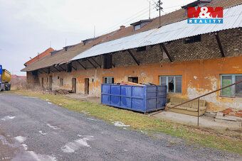 Nabízíme k prodeji rozsáhlý areál o celkové výměře 5 911 m²,