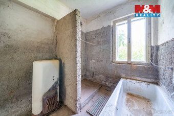 Nabízíme k prodeji rodinný dům k rekonstrukci o dispozici 3+