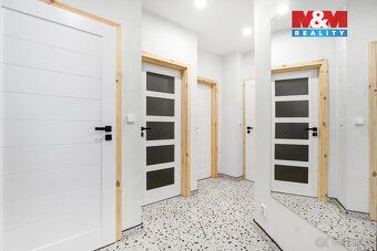 Nabízíme rodinný dům v obci Bzí, situovaný v klidném prostře