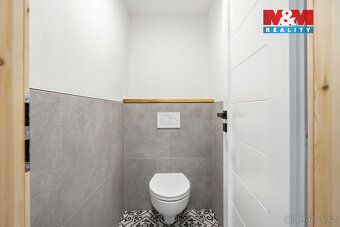 Nabízíme rodinný dům v obci Bzí, situovaný v klidném prostře