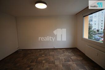 + elektřina + zálohy na služby 4.300,-, Pronájem bytu 3+1, 6