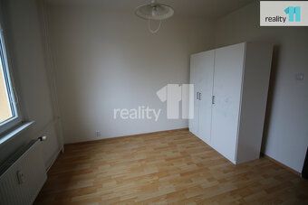 + elektřina + zálohy na služby 4.300,-, Pronájem bytu 3+1, 6