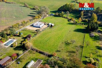 We offer for sale a building plot on the very outskirts of the village.