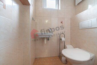 Nabízíme k prodeji prostorný byt o dispozici 3+1 s podlahovo