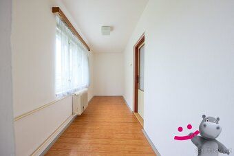 Ev.č. 58645 Nabízíme ke koupi patrový cihlový rodinný dům se