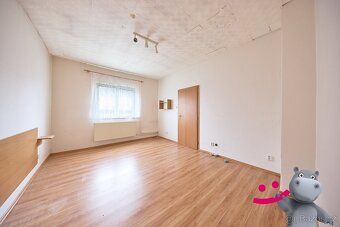 Ev.č. 58645 Nabízíme ke koupi patrový cihlový rodinný dům se