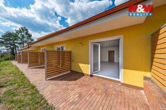 Nabízíme k pronájmu v nově postavených řadových domech vrchn