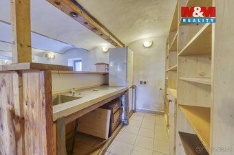 We offer for sale a unique property in the heart of the village of Stará Vráž,