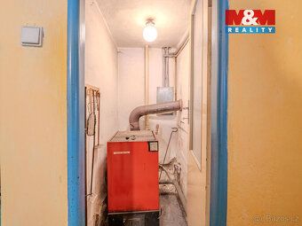 Nabízíme ve výhradním zastoupení k prodeji rodinný dům o uži