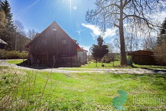Exclusive sale of family house arranged by Realdomus