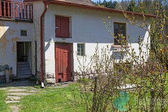 Exclusive sale of family house arranged by Realdomus