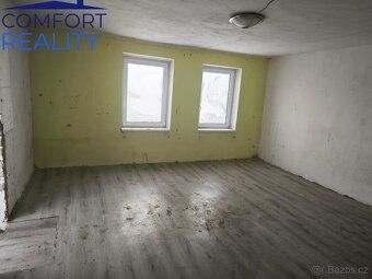 Prodej rodinného domu 5+2 o podlahové ploše 200 m2. Dům je č