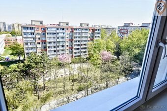 Světlý byt s výhledem, do kterého se můžete rovnou nastěhova