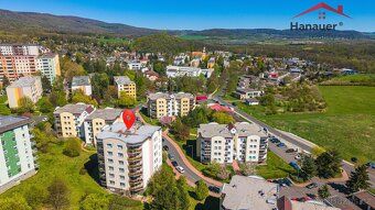 Prostorný byt 100 m and sup2; s dechberoucím výhledem a klid