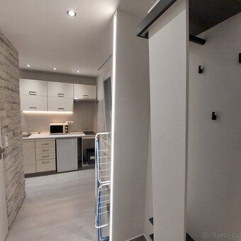 I offer for rent a modern and tastefully furnished 1+kk apartment in popular and quiet location of Závodí.