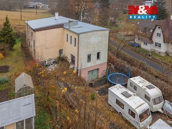 Stavba občanské vybavení se započatou rekonstrukcí, s projek