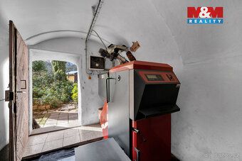 For sale spacious detached family house in Broumov.