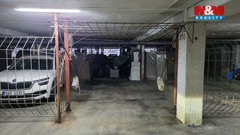 Pronájem garážového stání v garážovém komplexu na klidném mí