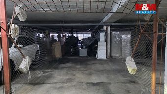 Pronájem garážového stání v garážovém komplexu na klidném mí