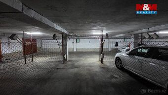 Pronájem garážového stání v garážovém komplexu na klidném mí