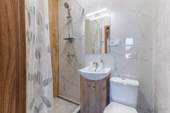We offer for sale an investment property in Prague city center, next to metro station I.